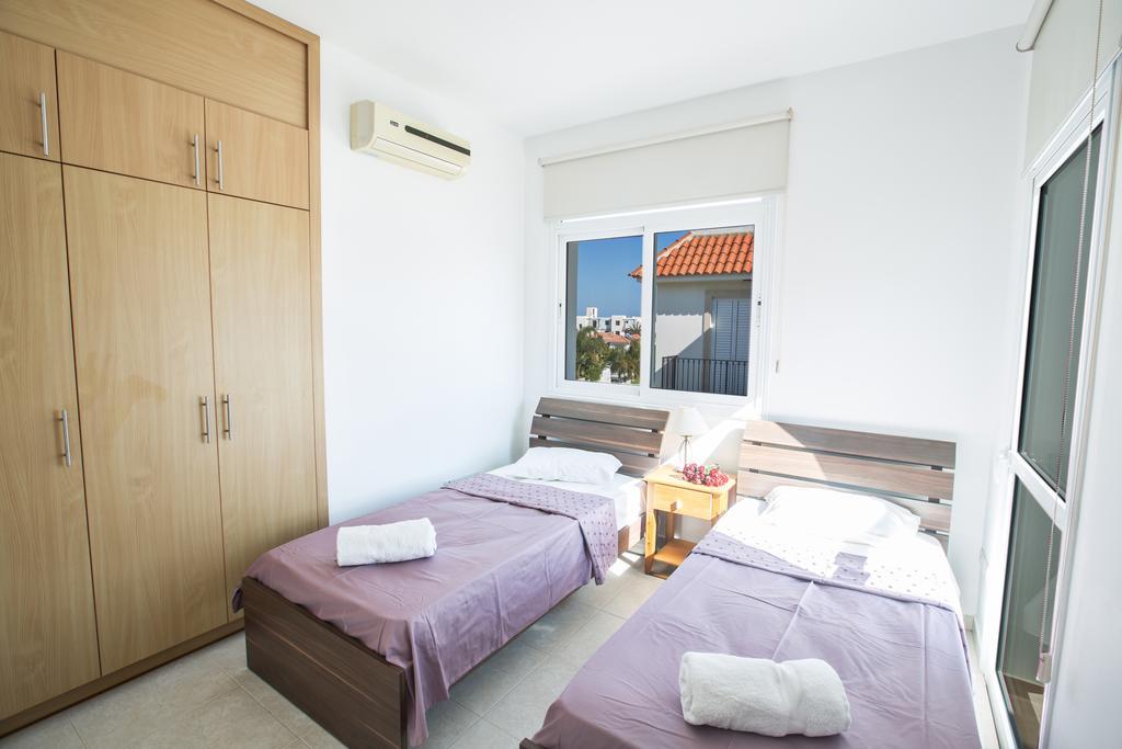 Halle Villa Protaras Habitación foto